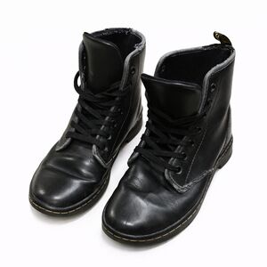 Dr Martens Boots Amazing Pair